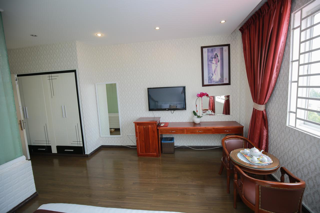 Lavender Hotel Thu Dau Mot Exteriör bild